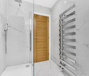 3 bedroom end of terrace house to rent - Photo 1