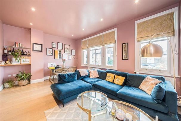 2 bedroom flat to rent - Photo 1