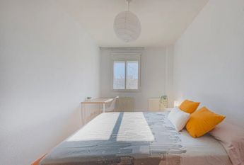 Calle de los Juglares, Madrid, Community of Madrid 28032