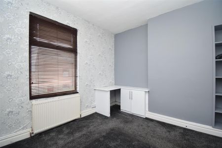 Ashdown Road, Wakefield - Photo 3