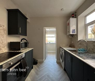 1 bedroom flat to rent - Photo 6