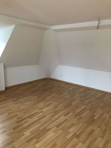 "Wohnen über zwei Etagen" mit Dachterrasse / EBK Abkauf mögl. ! - Foto 3