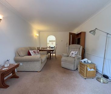 1 bedroom retirement property to rent - Photo 1