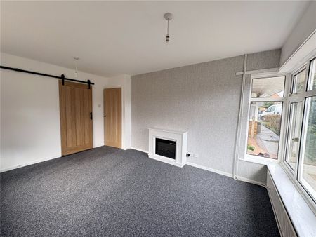 Village Way, Farndon, Newark, Nottinghamshire, NG24 - Photo 2