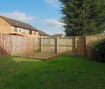 2 bedroom semi-detached house to rent - Photo 5