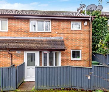 Matilda Drive, Hatch Warren, Basingstoke - Photo 2