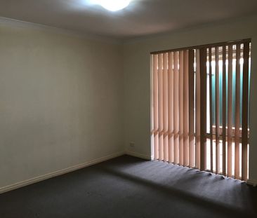 "Well presented Unit in a Secure Complex" - Photo 1