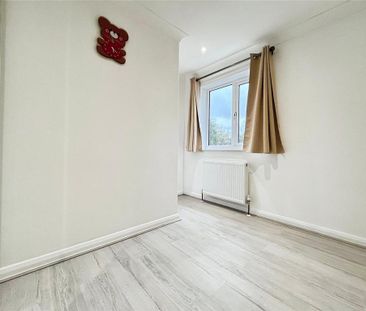 3 bedroom detached house to rent - Photo 5