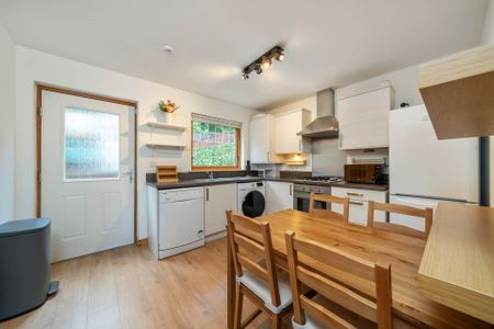Price £1,250 pcm - Available Now - Furnished - Photo 4