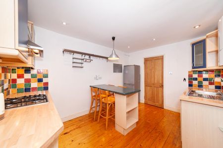 2 bedroom flat to rent - Photo 5