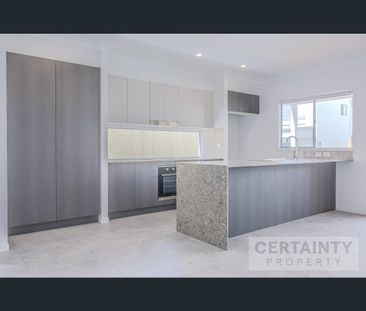 13 Stonewood Cct, Oxenford, Qld 4210 - Photo 1
