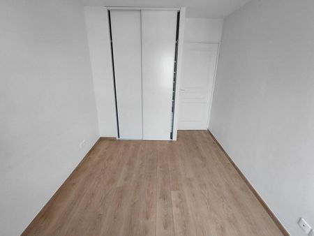location Appartement T2 DE 46.95m² À PARIS - Photo 2