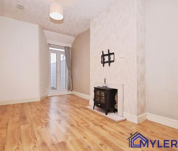 2 bedroom terraced house to rent - Photo 4