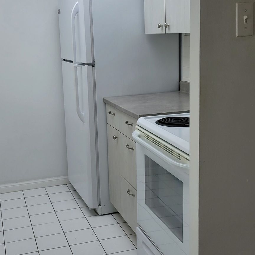 For Lease - 75 Ellen Street Unit# 101, Barrie, Ontario - Photo 1