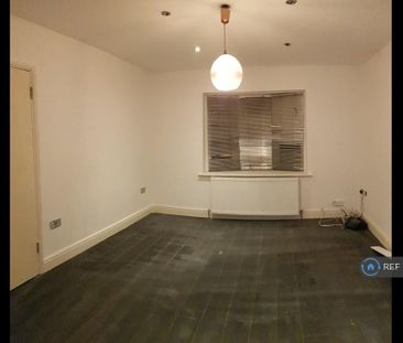 4 bedroom terraced house to rent - Photo 1