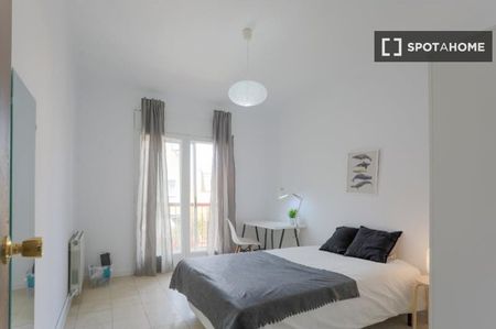 barcelona, Catalonia 08002 - Photo 2