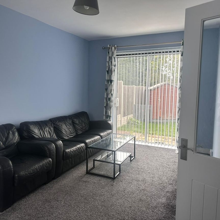 Room in a Shared House, Fulmere Crescent, S5 - Photo 1