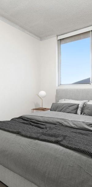 Bright two-bedroom apartment - Photo 1