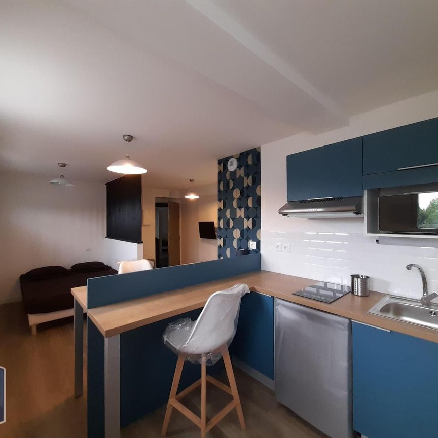 Location Appartement 1 pièce 25m² CHANGE 53810 - Photo 1