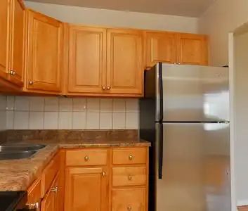 1524 Lawrence Avenue West, Toronto — 3 Bedroom - Photo 4