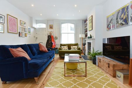 2 bedroom terraced house to rent - Photo 2