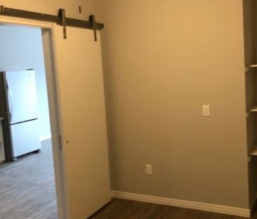 12 Colborne St E Orillia | $1800 per month | Plus Heat | Plus Hydro - Photo 2