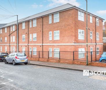 2 bedroom flat to rent - Photo 2