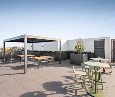 Caulfield South - Photo 1