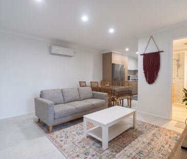 MODERN & PRIVATE LIVING! - Photo 1