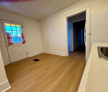 For Lease - 144 Bradford Street Unit# 1, Barrie, Ontario - Photo 5