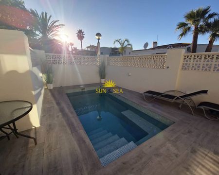 GROUND FLOOR BUNGALOW RENTAL IN CABO ROIG - ALICANTE PROVINCE - Photo 3