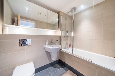 Oakridge Place, 46 Oak End Way, Gerrards Cross,SL9 - Photo 5