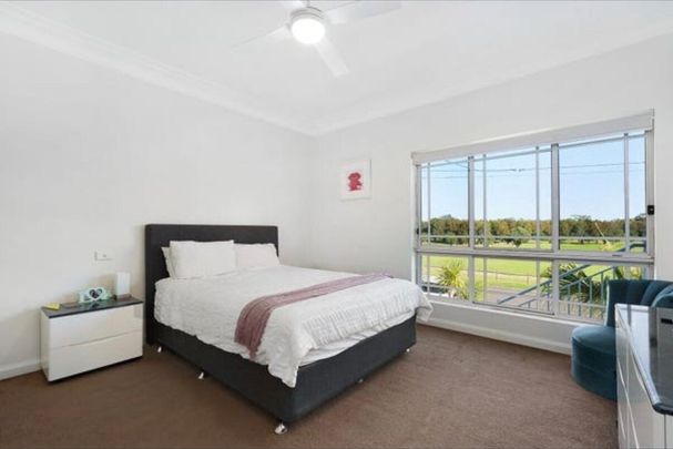 Beverley Park - Photo 1