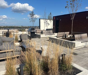 For Lease - 3220 William Coltson Avenue Unit# 1306, Oakville, Ontario - Photo 5