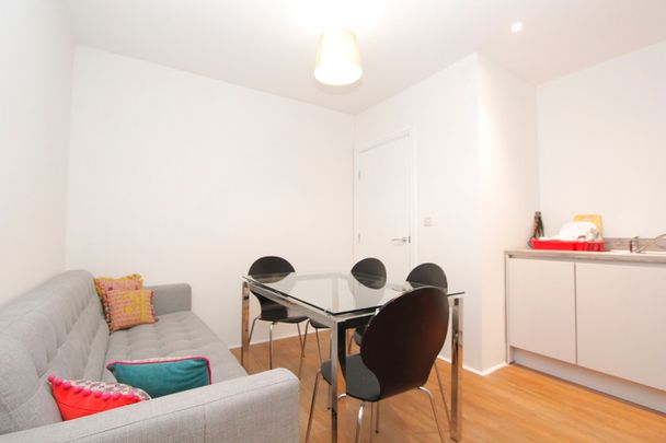 Room in a Shared Flat, Nyland Court, SE8 - Photo 1