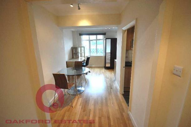 Studio to rent - Photo 1