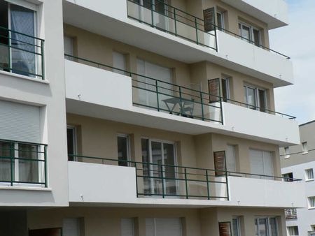 APPARTEMENT BREST /T2 AVEC PARKING PRIVATIF+BALCON - Photo 4