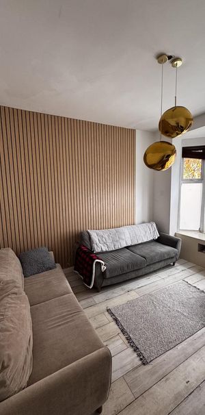 8 bedroom terraced house to rent - Photo 1