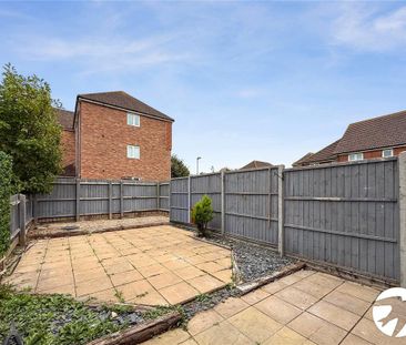 2 bedroom end of terrace house to rent - Photo 5