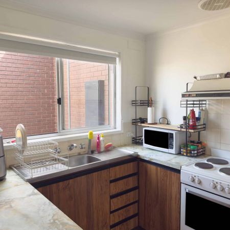 Quiet, Low Maintenance Living - Photo 3