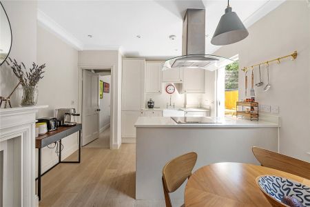 Hambalt Road, London, SW4 flat to rent - Photo 5