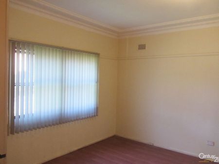 Exellent Location - Photo 5