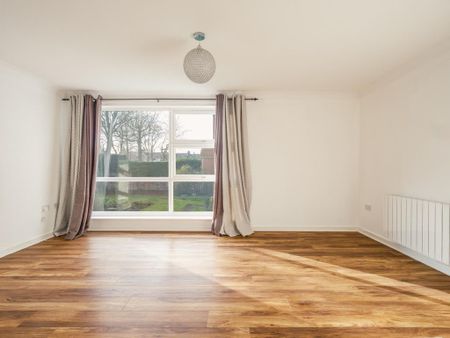 2 bedroom flat to rent - Photo 3