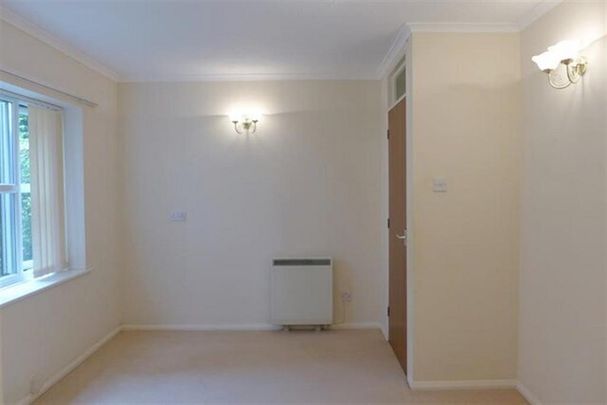 1 bedroom retirement property to rent - Photo 1