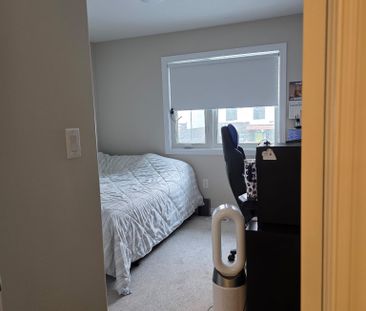 For Lease - 7177 Parsa Street, Niagara Falls, Ontario - Photo 5