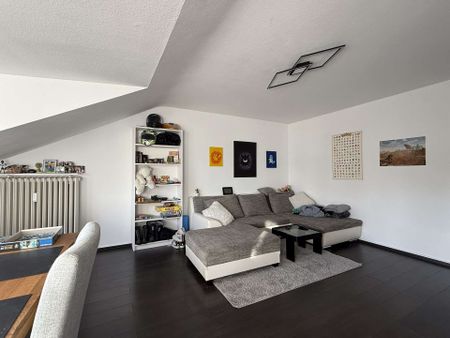 KREFELD - SCHÖNE 2-ZIMMERWOHNUNG DIREKT AM BISMARCKPLATZ - Foto 2