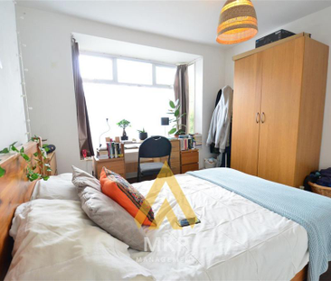 5 bedroom semi-detached house to rent - Photo 5