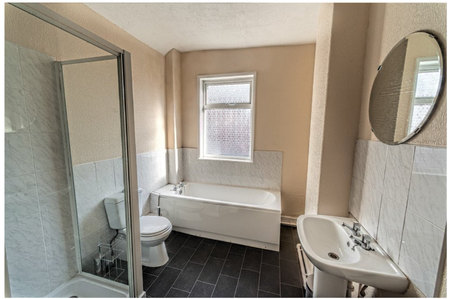 Room 2, Bright Street, Crewe, CW1 - Photo 5