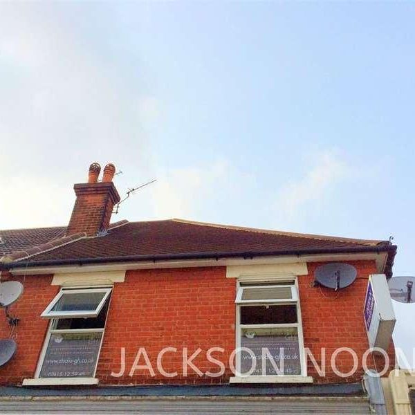 Pound Lane, Epsom, KT19 - Photo 1