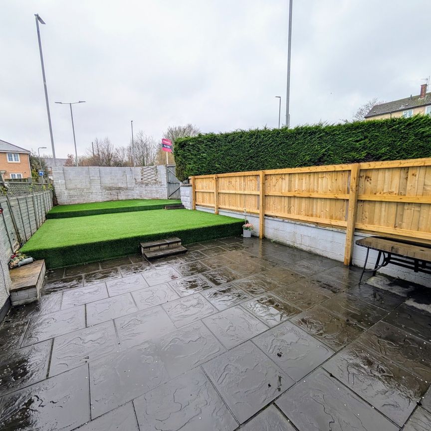 A 3 Bedroom Terraced - Photo 1